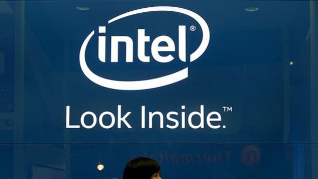 Intel’in geliri geçen yılın son çeyreğinde arttı