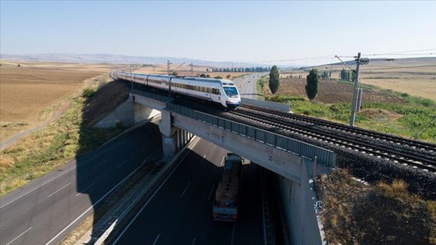 Demiryolu taşımacılık faaliyetlerini düzenleyen yönetmelik yenilendi