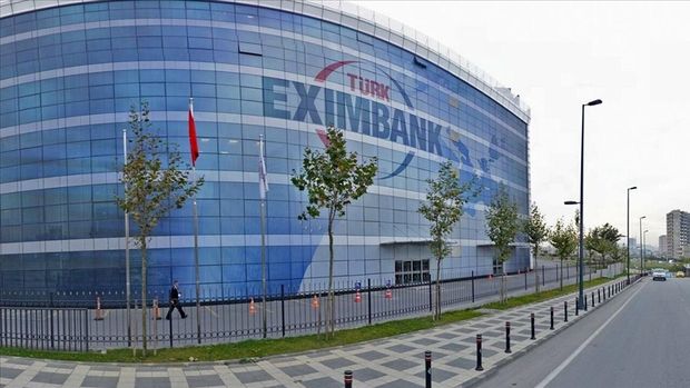 Eximbank’tan 1 milyar euro ve 285,7 milyon dolarlık kredi anlaşması