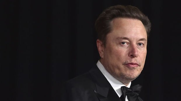 Tesla hissedarlarından Elon Musk’ın maaş paketine onay