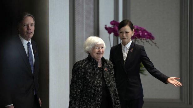 Yellen, Çin ziyaretinde “kapasite fazlası üretime” işaret etti