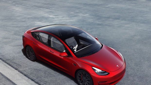 Tesla, Çin’deki kaput sorununa çözüm arayışında