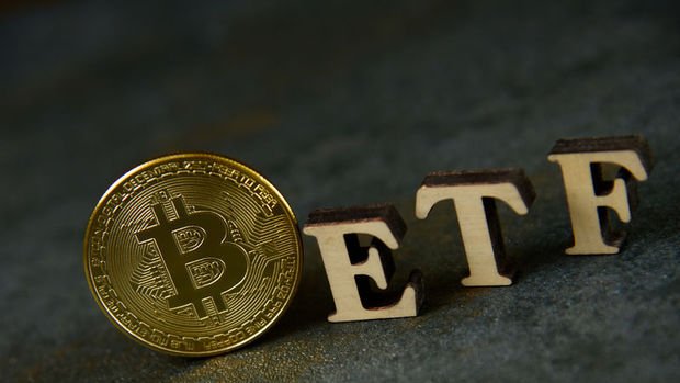 Bitcoin ETF’lerinden çıkış 8. günde de sürüyor