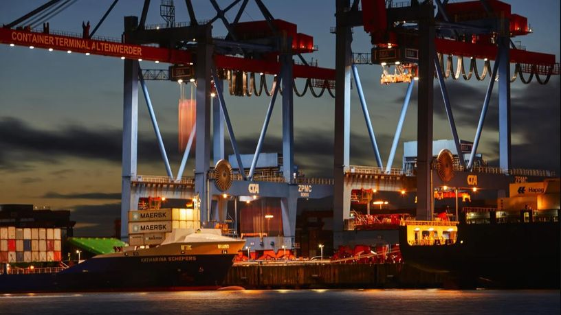 Almanya’da sanayi üretimi ve dış ticaret fazlası beklentileri aştı