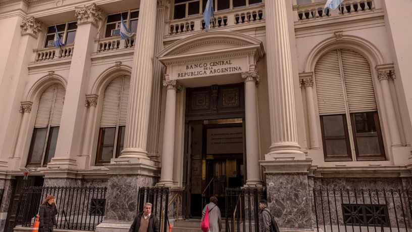 Arjantin, politika faizini yüzde 32’ye indirdi