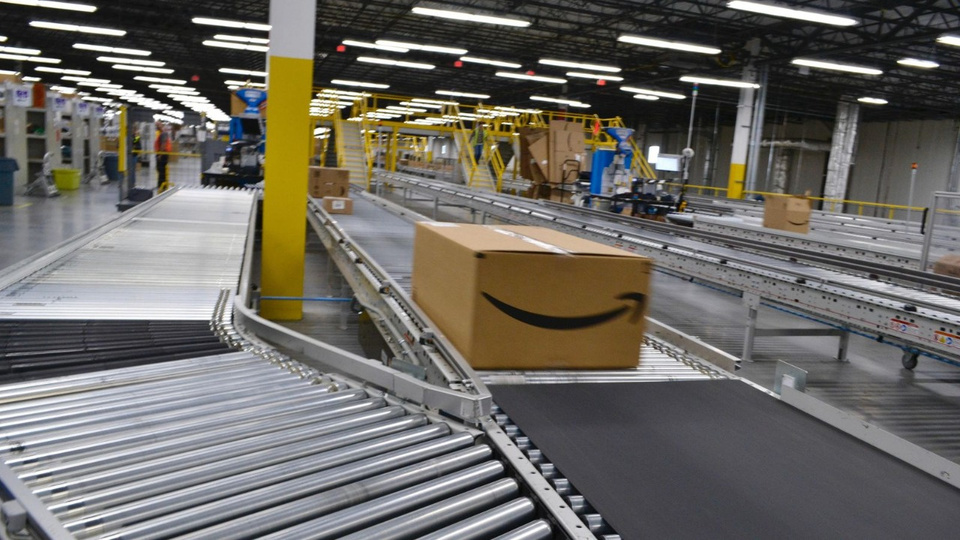 Beyaz Saray Amazon’u hedef aldı