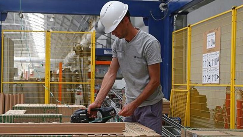 Güven endeksi Aralık’ta hizmet, perakende ticaret ve inşaatta yükseldi