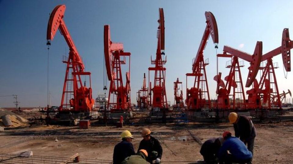 Petrol tarife ertelemesiyle dengelendi