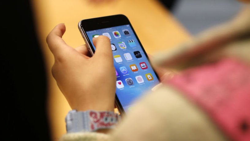 TikTok, Google Play Store ve App Store’a geri döndü