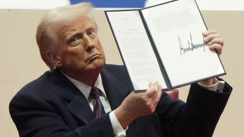Trump’ın ilk gününde verdiği tüm kararlar ve mesajlar…