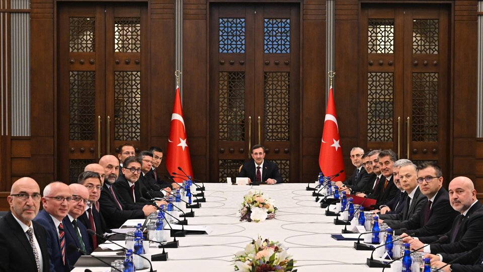 Yılmaz metal sektörü temsilcileriyle görüştü