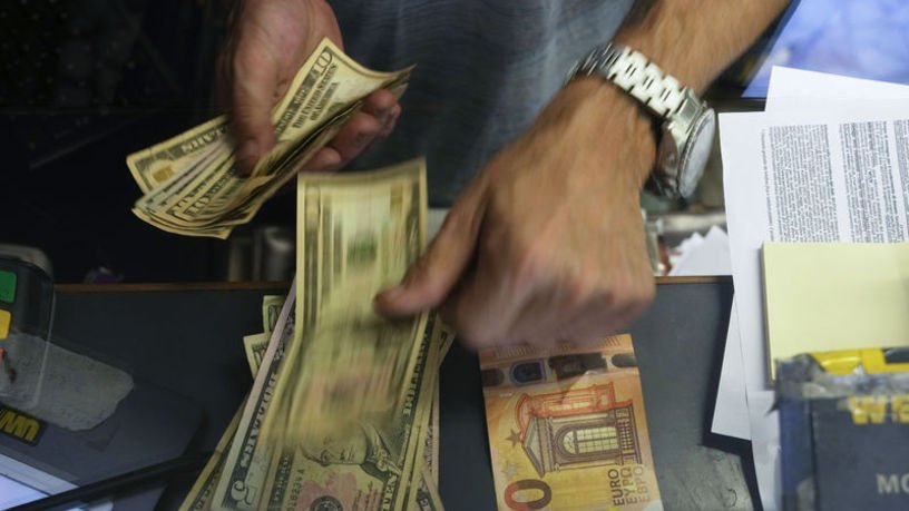 Yurt içi yerleşiklerin döviz mevduatları 1,44 milyar dolar arttı
